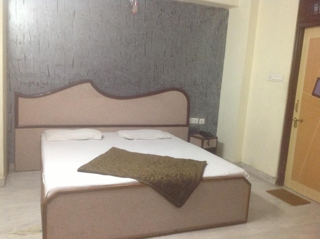 Hotel Kamal Kunj ชัยปุระ ภายนอก รูปภาพ